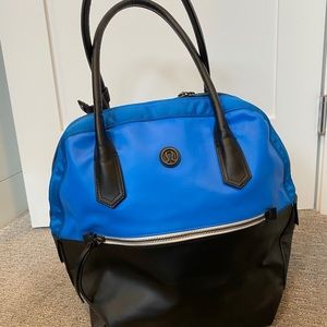 Lululemon bag